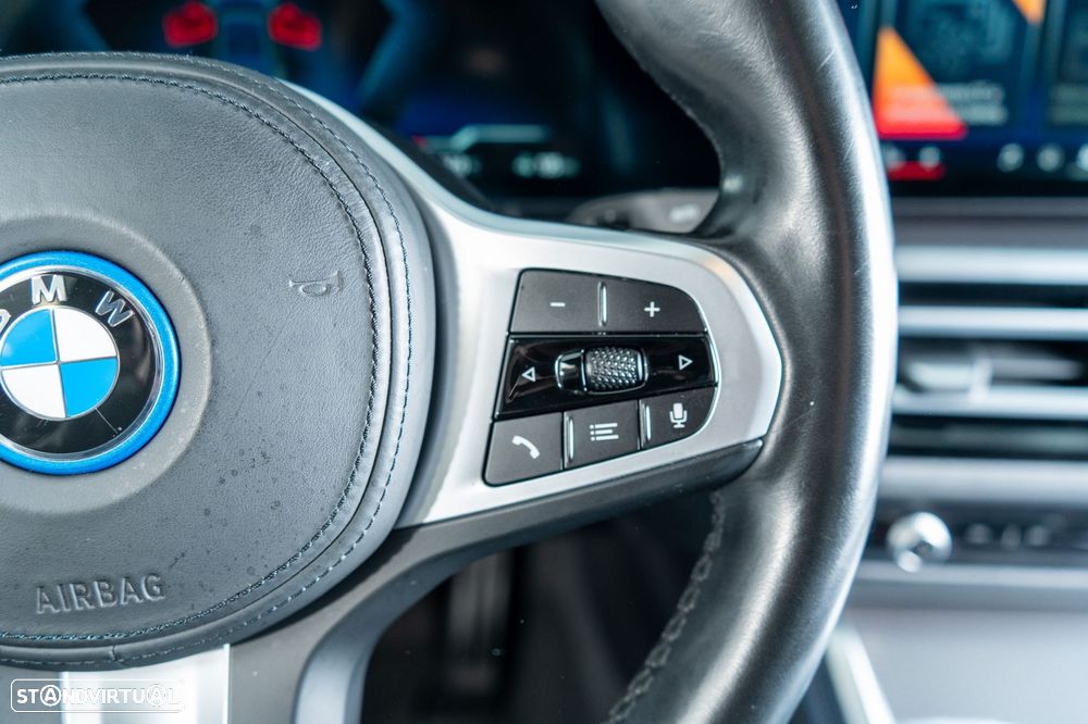 BMW i4 eDrive40 Pack Desportivo M - 29