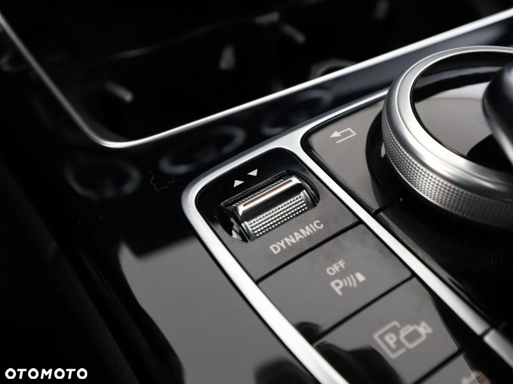 Mercedes-Benz Klasa C 300 de 9G-TRONIC Avantgarde - 33