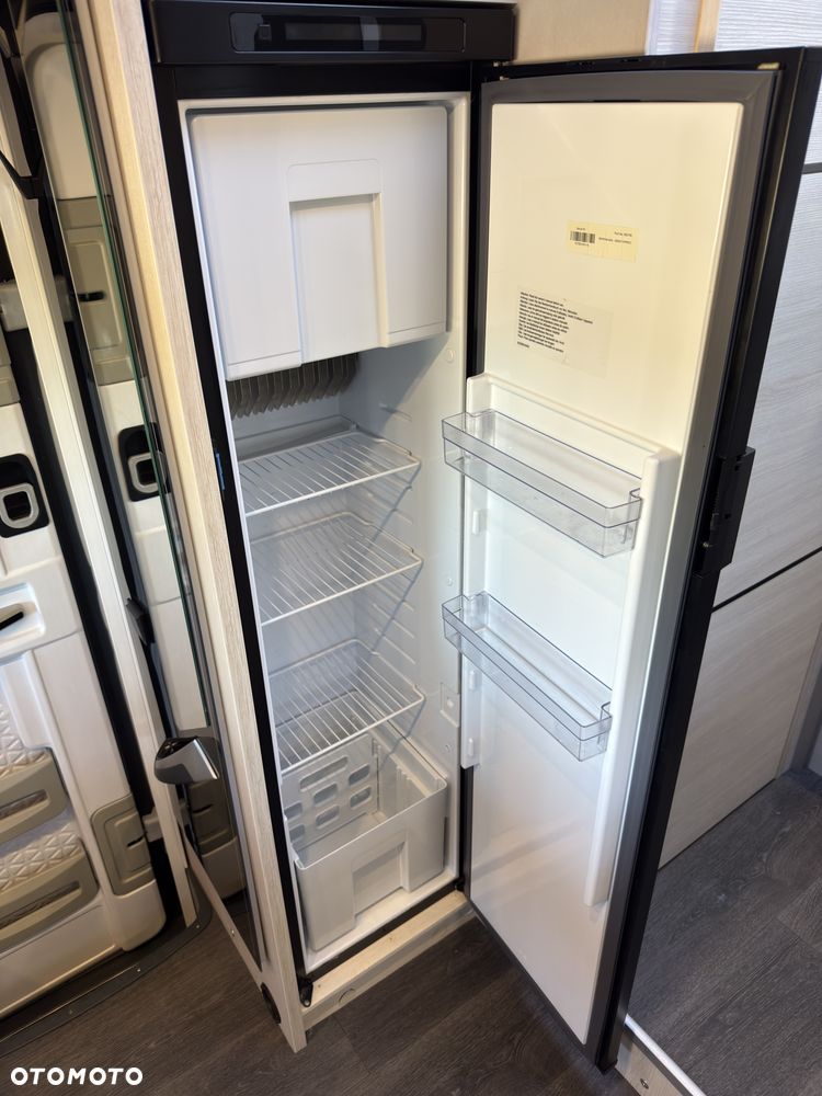 Ford Chausson 777 Titanium Premium - 19