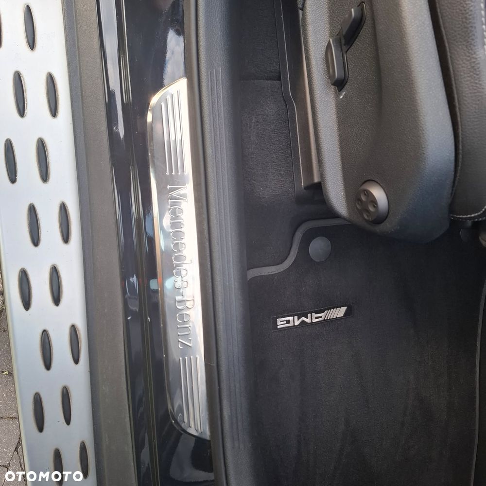 Mercedes-Benz GLC 200 d 4Matic 9G-TRONIC AMG Line Plus - 14