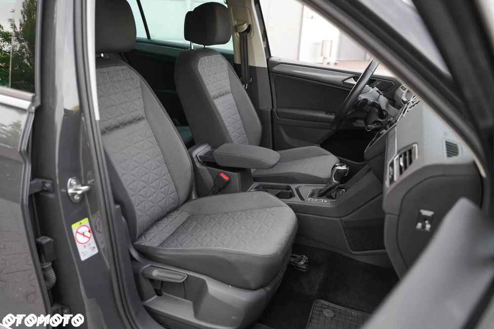 Volkswagen Tiguan - 5