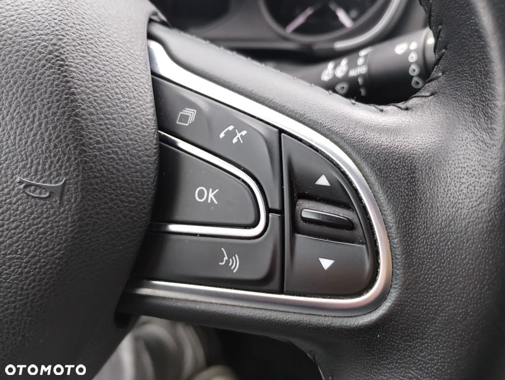 Renault Megane 1.5 Blue dCi Zen - 15