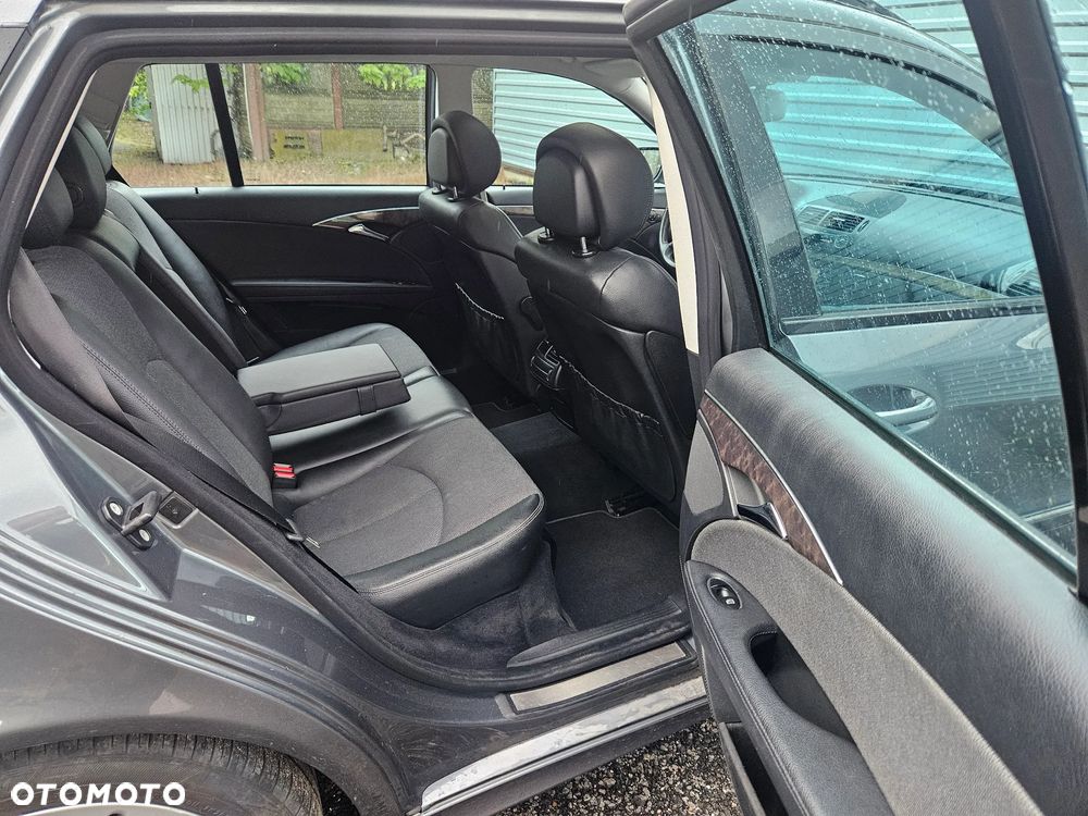Mercedes-Benz Klasa E 320 CDI Avantgarde - 24