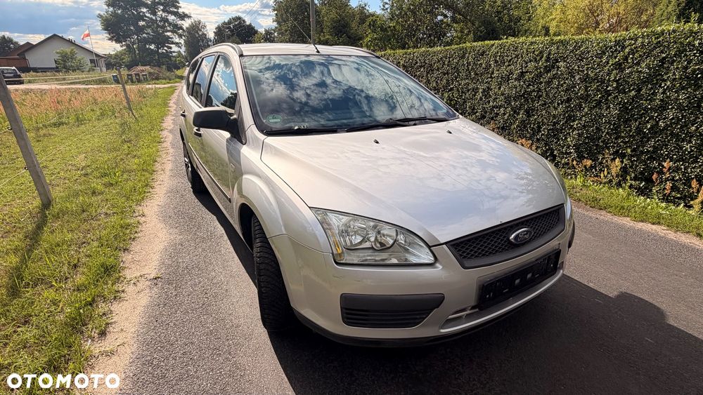 Ford Focus 1.6 Comfort - 28