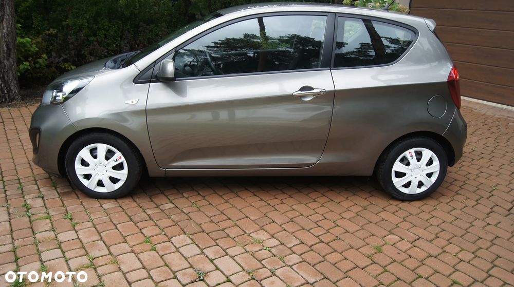 Kia Picanto 1.0 Dream Team Edition - 10