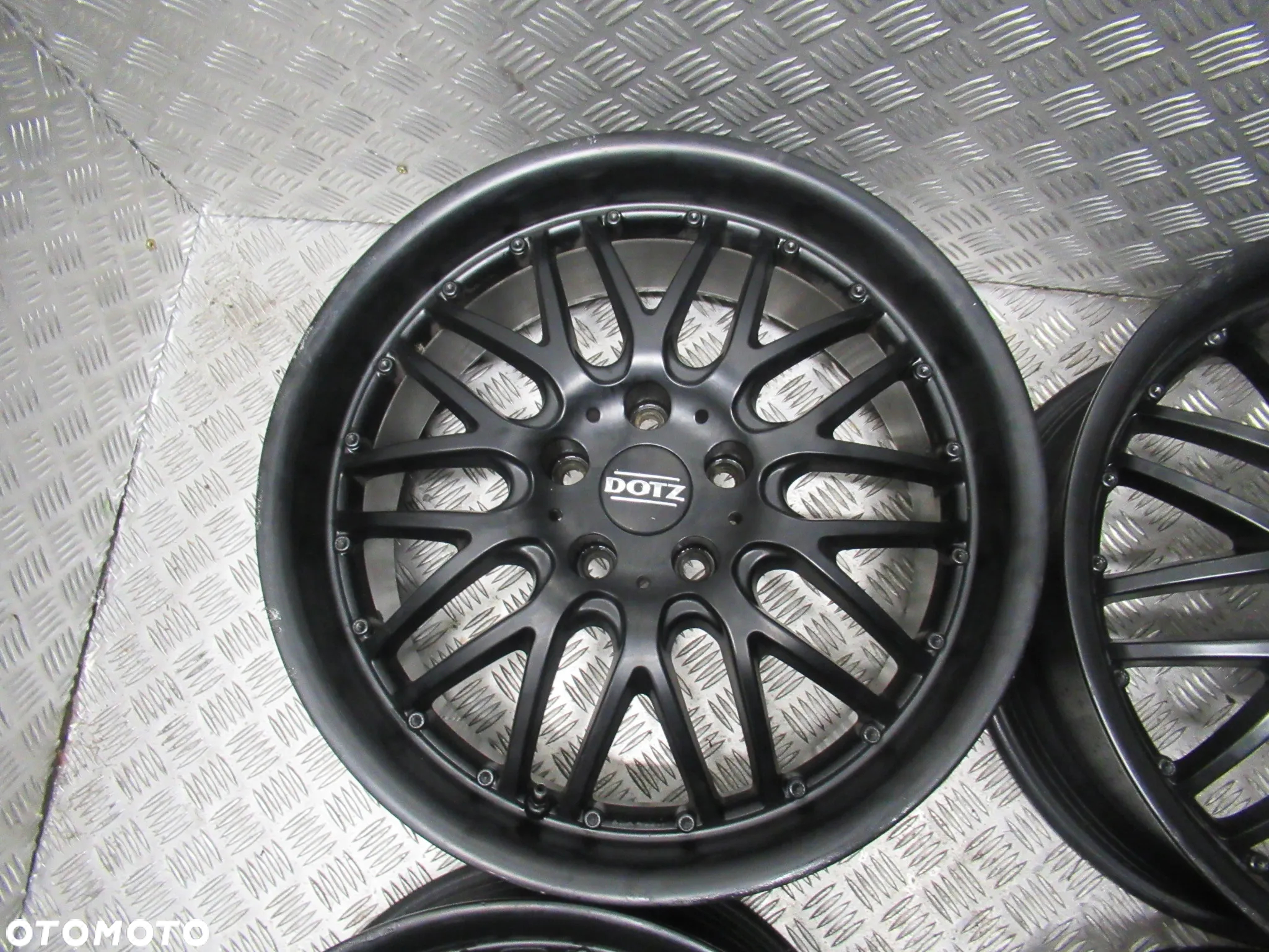 Felgi DOTZ Vw Audi Seat Skoda Mercedes 8Jx18 et35 5x112 - 4