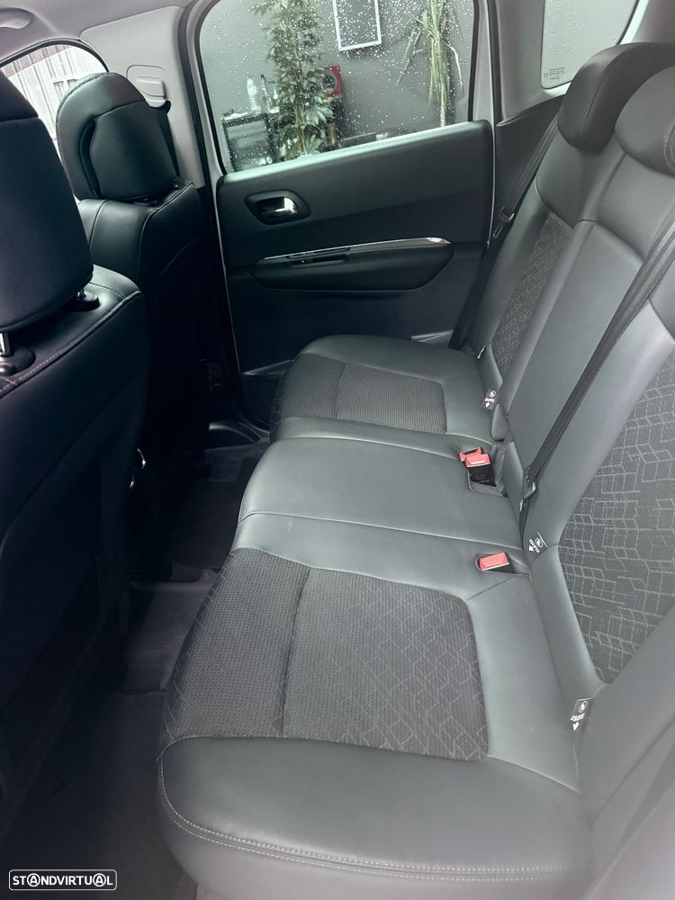 Peugeot 3008 2.0 HDi Hybrid4 99g - 15