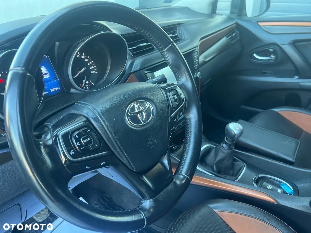 Toyota Avensis 2.0 D-4D Active Business - 13