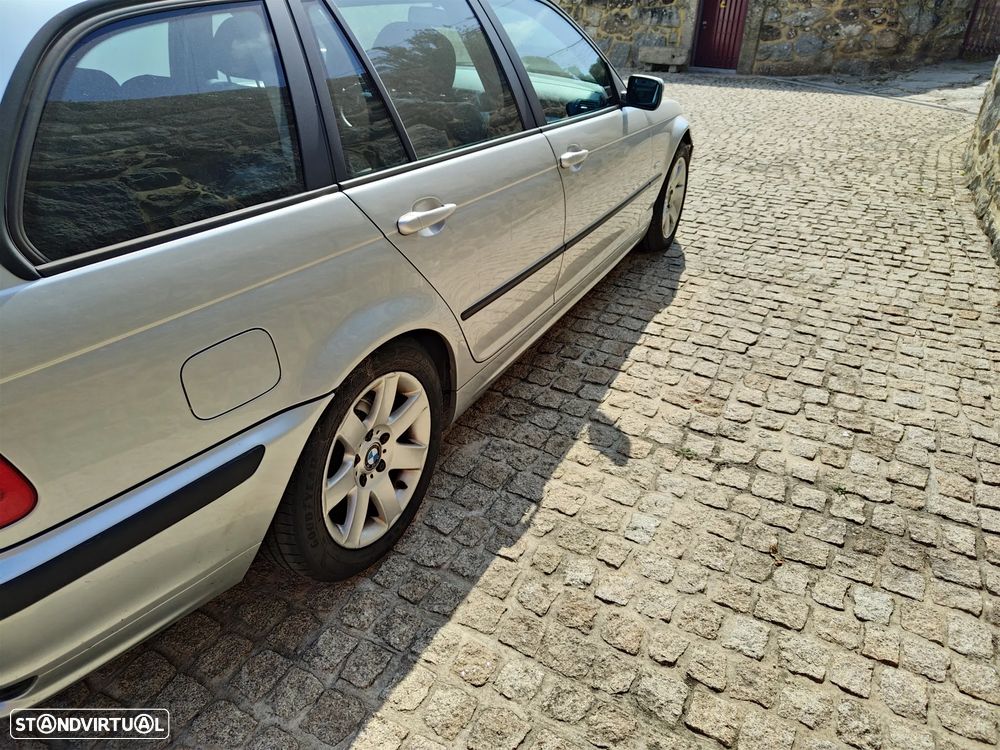 BMW 320 d Touring - 8