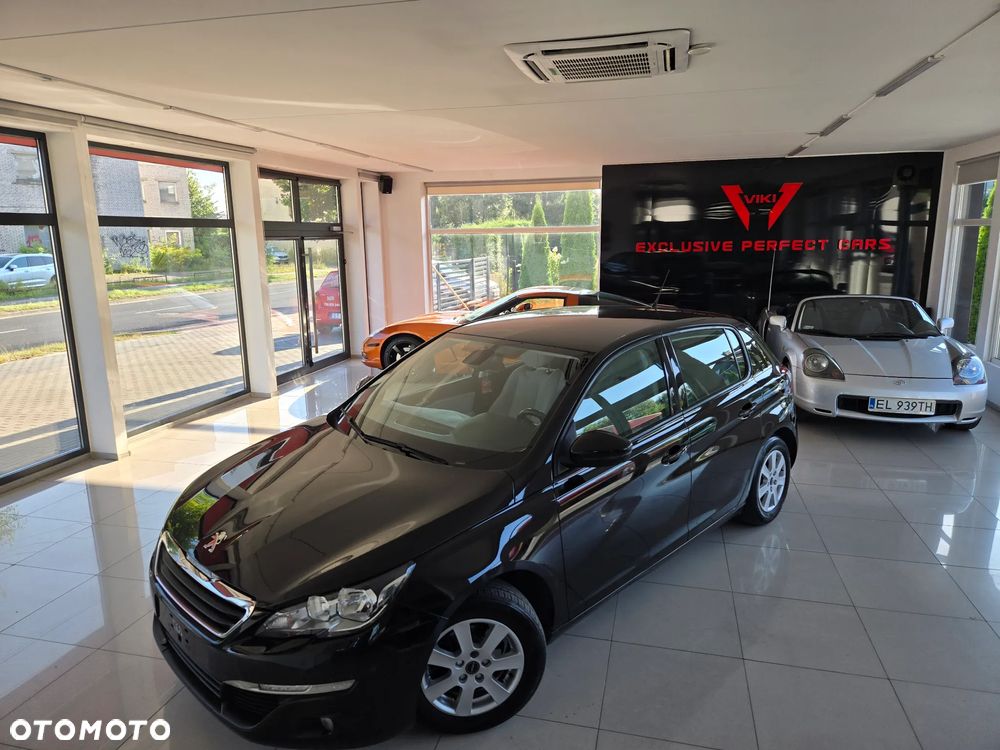 Peugeot 308 - 1