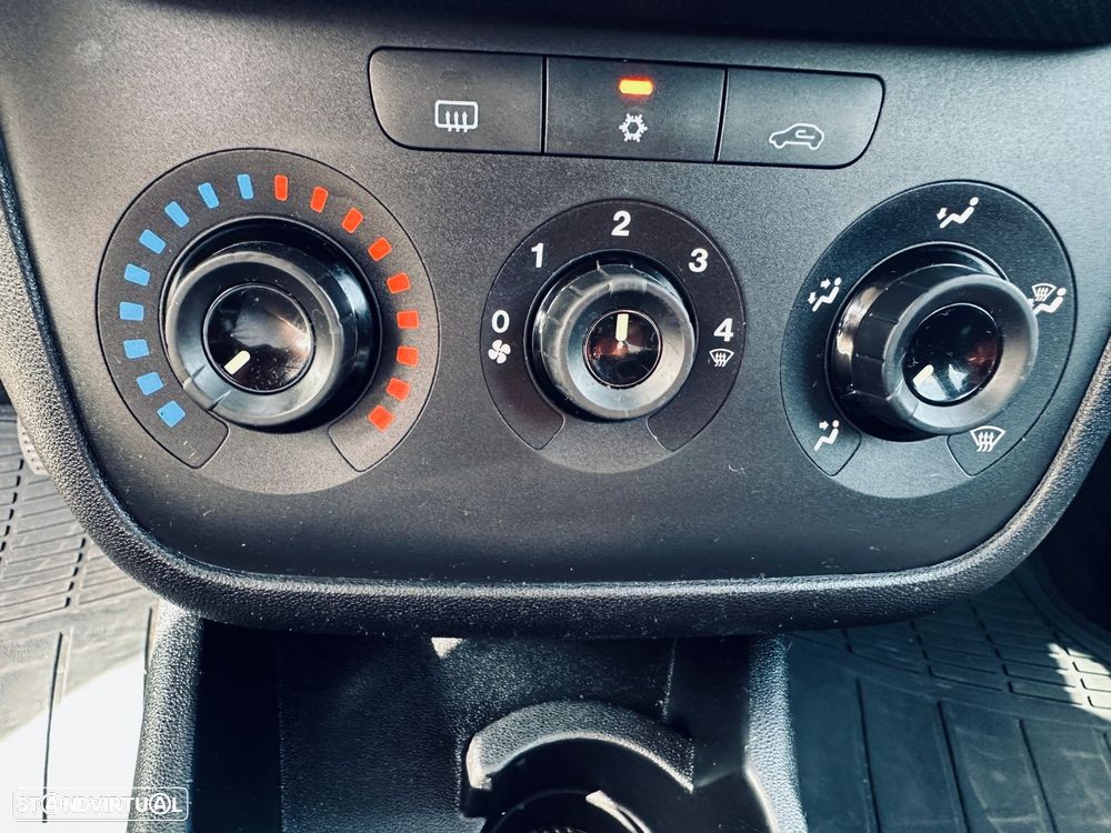 Fiat Punto 1.2 Easy S&S - 18