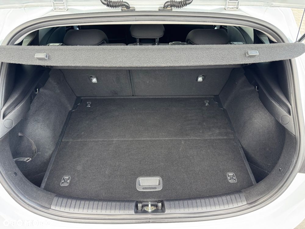 Kia Ceed 1.4 T-GDI L DCT - 28