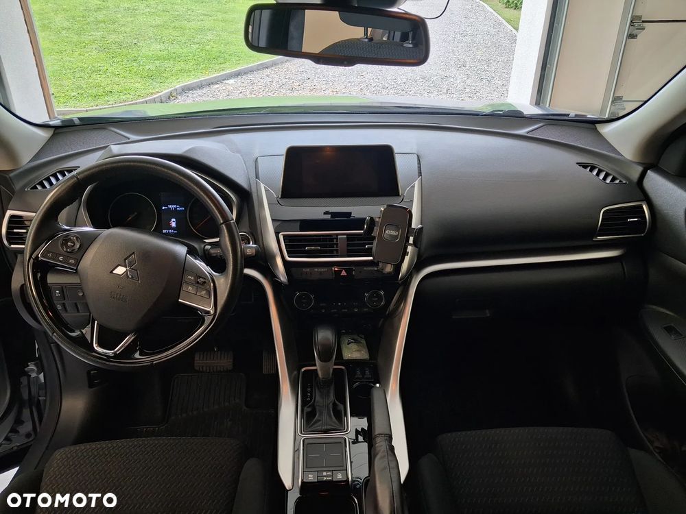Mitsubishi Eclipse Cross - 8