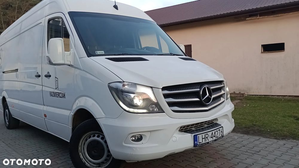 Mercedes-Benz Sprinter - 14