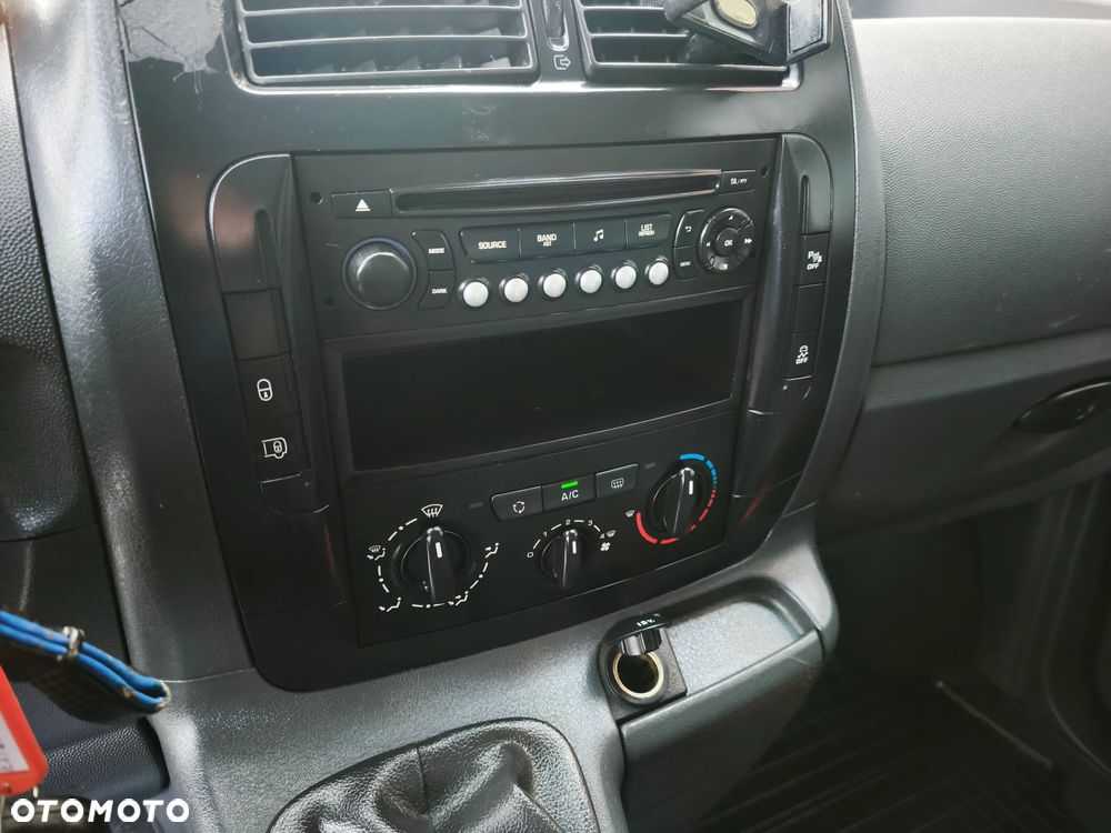 Peugeot Expert Scudo Jumpy - 13