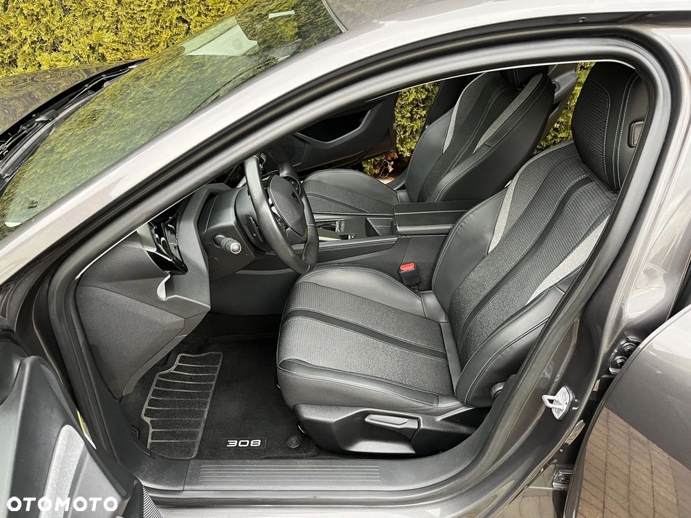 Peugeot 308 - 22