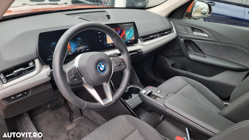 BMW iX1 xDrive30 - 7