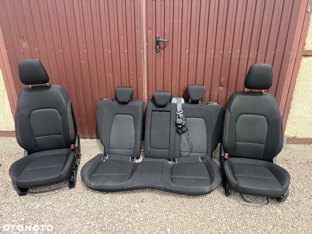 FOTELE FOTEL SIEDZENIE KANAPA TAPICERKA BOCZEK BOCZKI FORD FOCUS MK4 KOMBI LIFT ST LINE 2023 rok