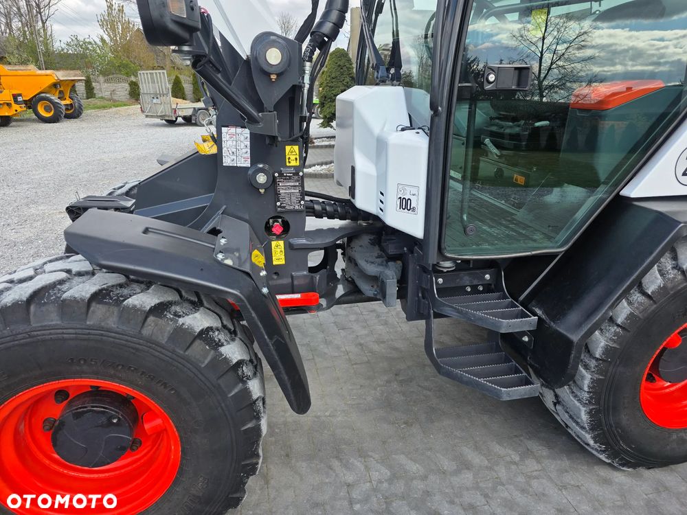 Bobcat Bobcat Ładowarka kołowa Bobcat L 85 jak nowa sprowadzona z Niemiec zadbana łyżka widły serwisowana Cat kamera - 12