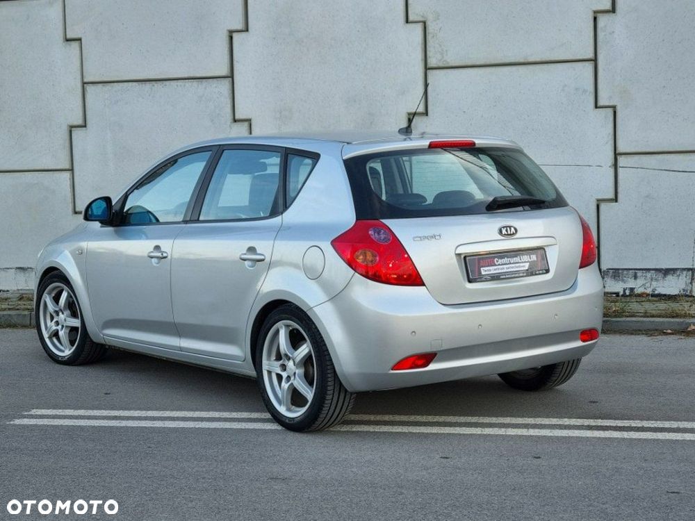 Kia Ceed 2.0 Optimum + - 8