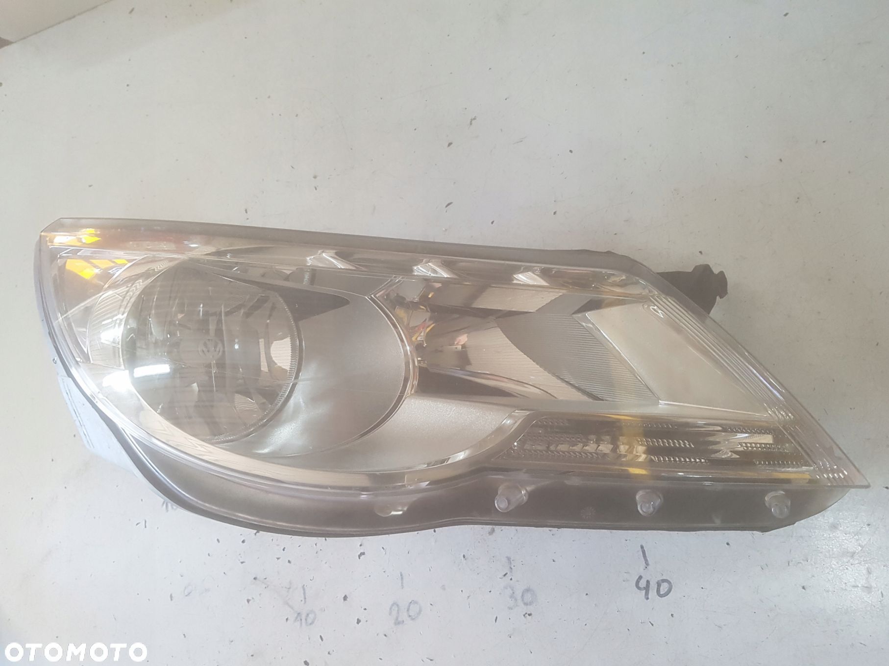 VW TIGUAN I 5N 06-10r LAMPA PRAWA PRZÓD ANGLIK - 1