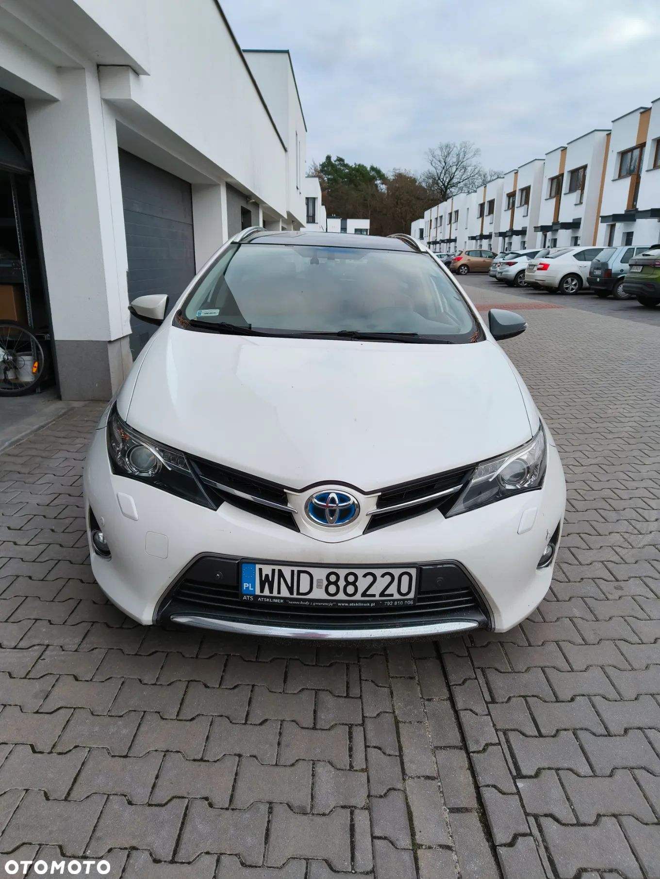 Toyota Auris 1.8 HSD Prestige NAVI - 1