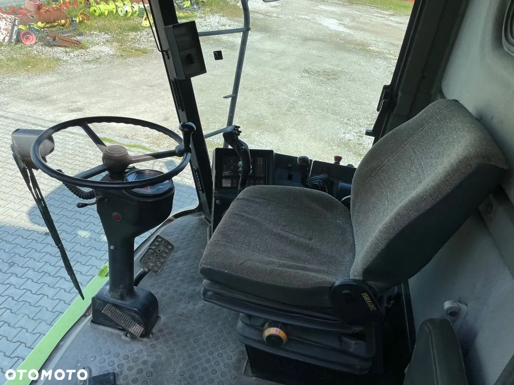 Claas MEGA 208 II - 13