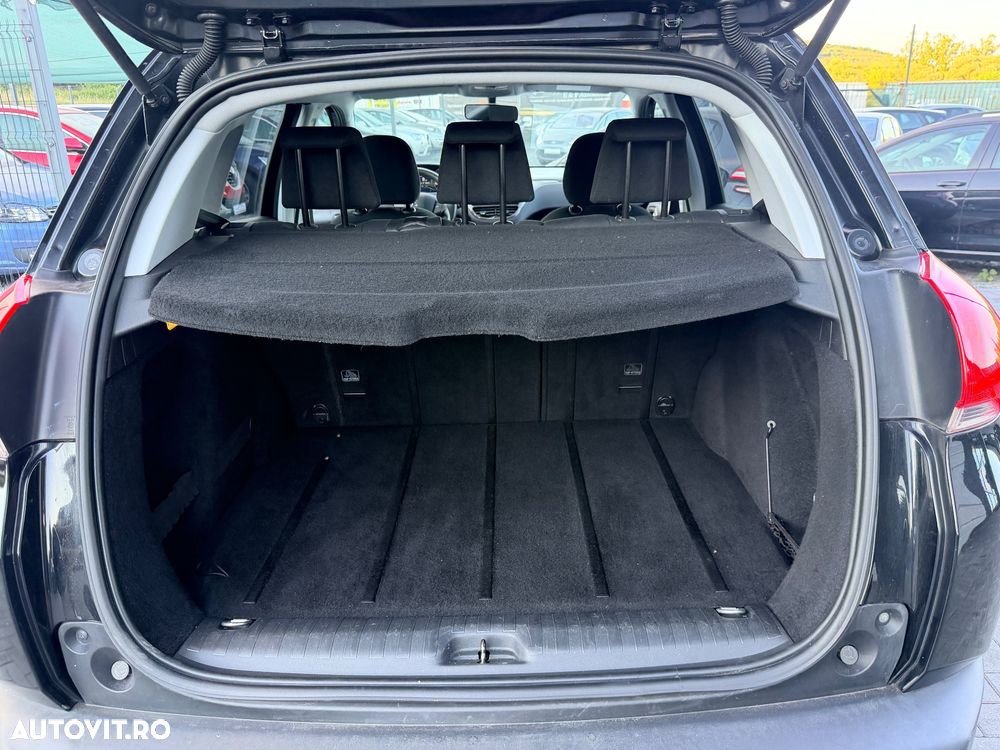 Peugeot 2008 PureTech 82 Style - 14