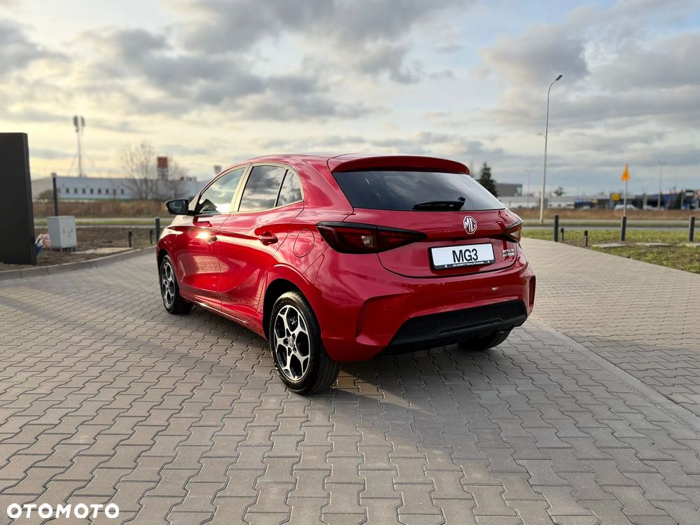 MG MG3 - 4