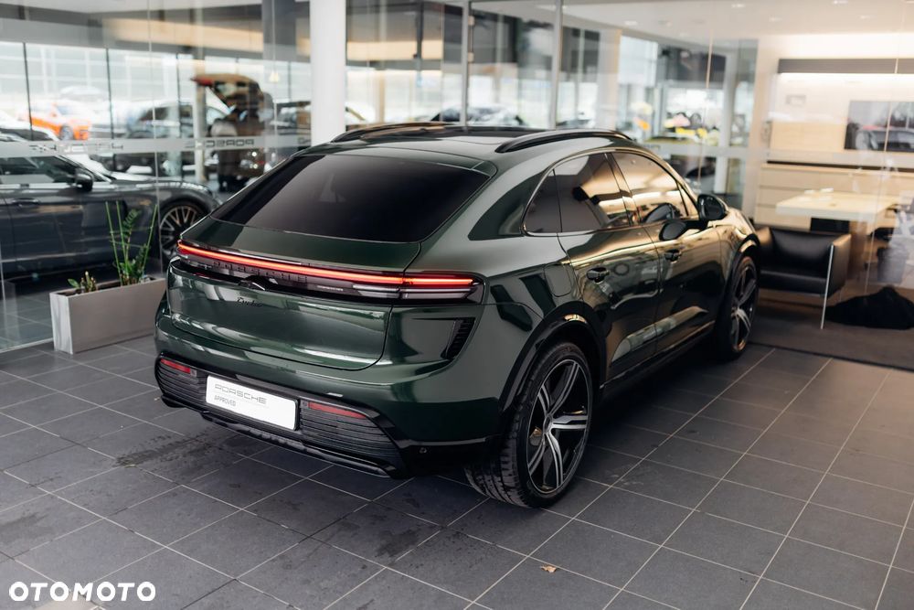 Porsche Macan - 10