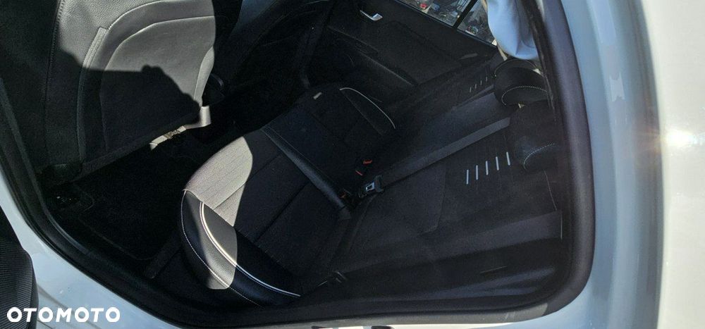 Kia Rio - 17