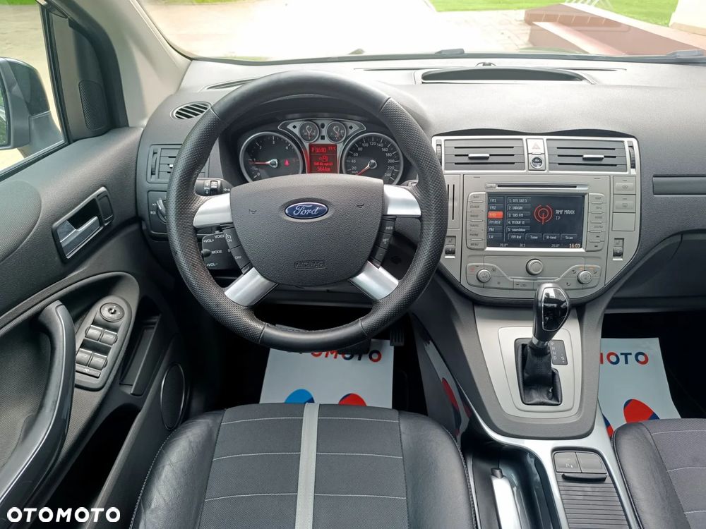 Ford Kuga 2.0 TDCi 4x4 Titanium - 29