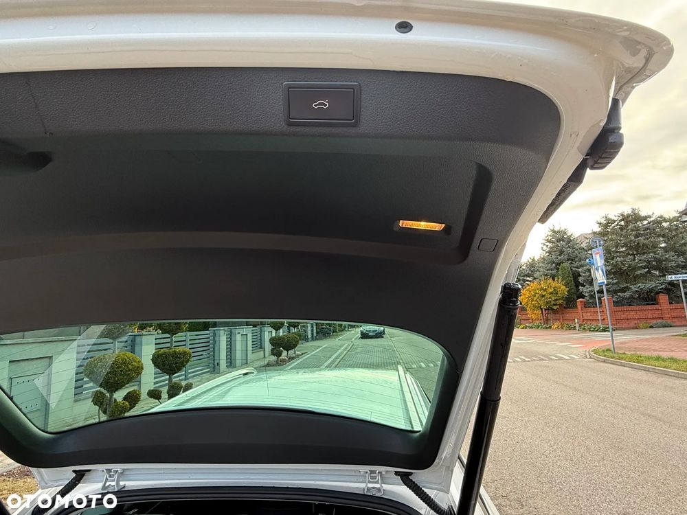 Skoda Superb 2.0 TDI Ambition DSG - 9
