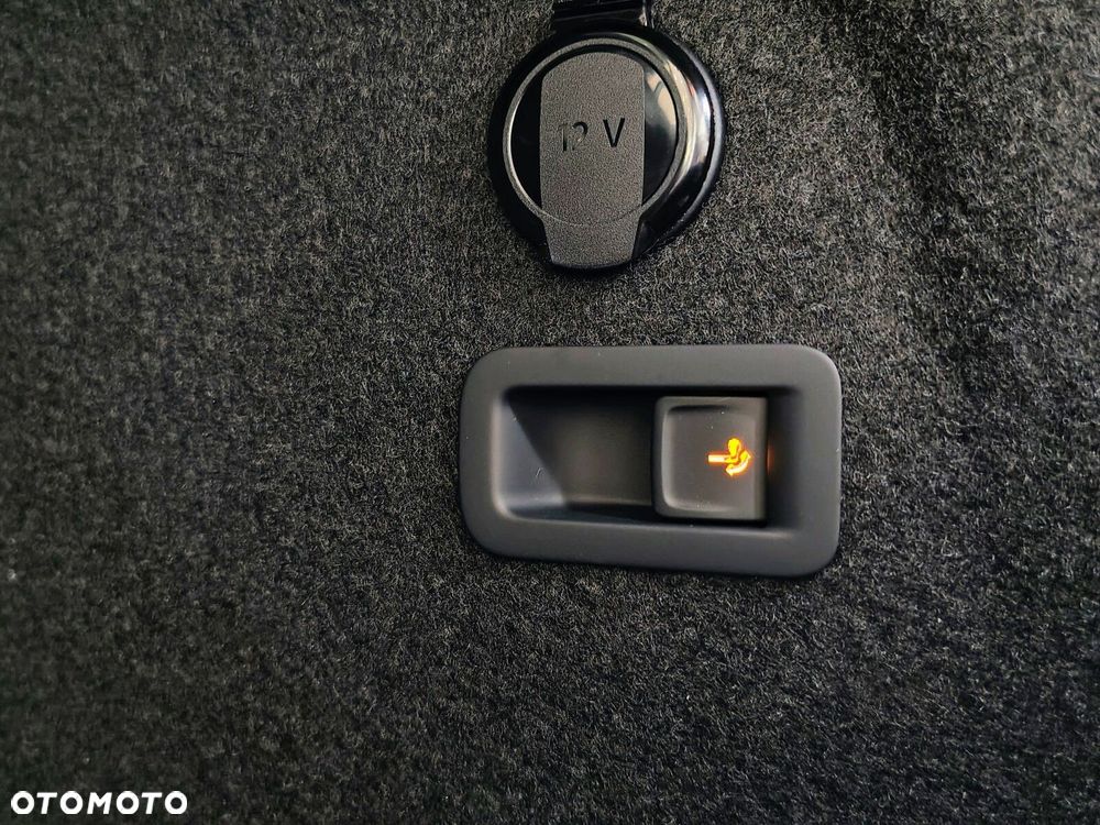 Volkswagen Golf - 12