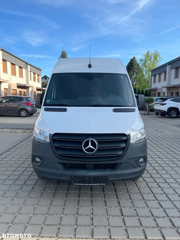 Mercedes-Benz SPRINTER - 3