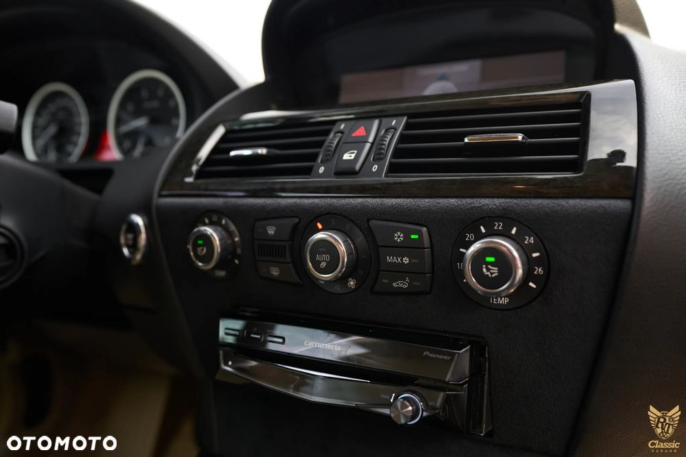 BMW Seria 6 650 i - 33