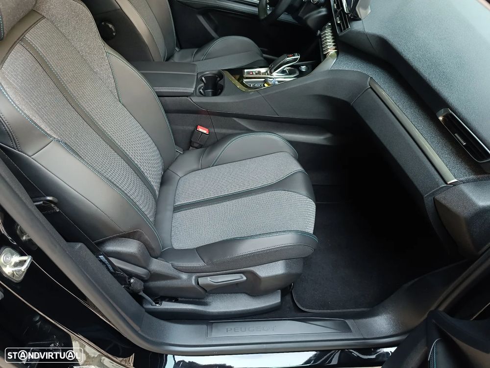 Peugeot 3008 1.2 PureTech Allure EAT8 - 25