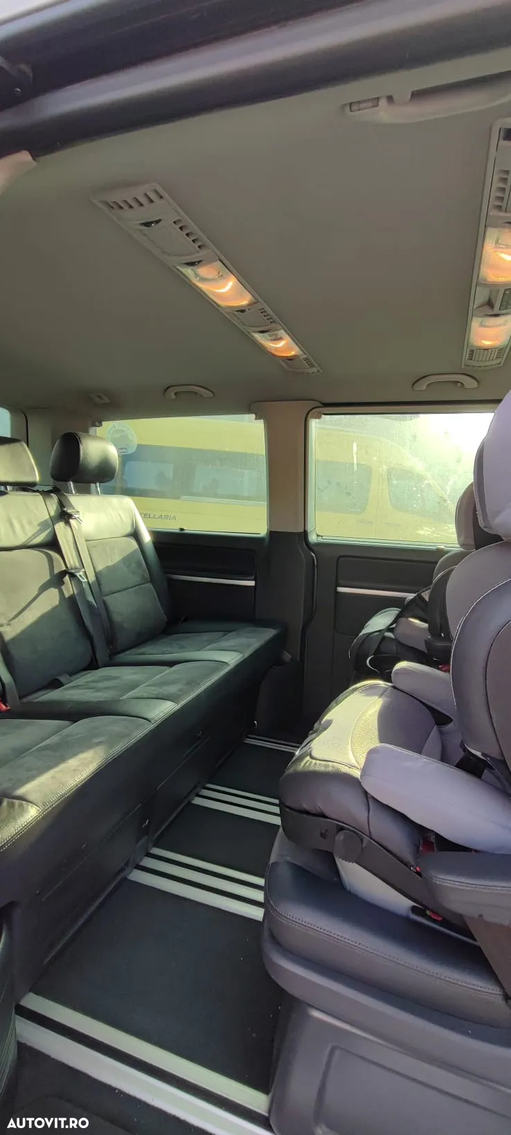 Volkswagen Multivan - 9