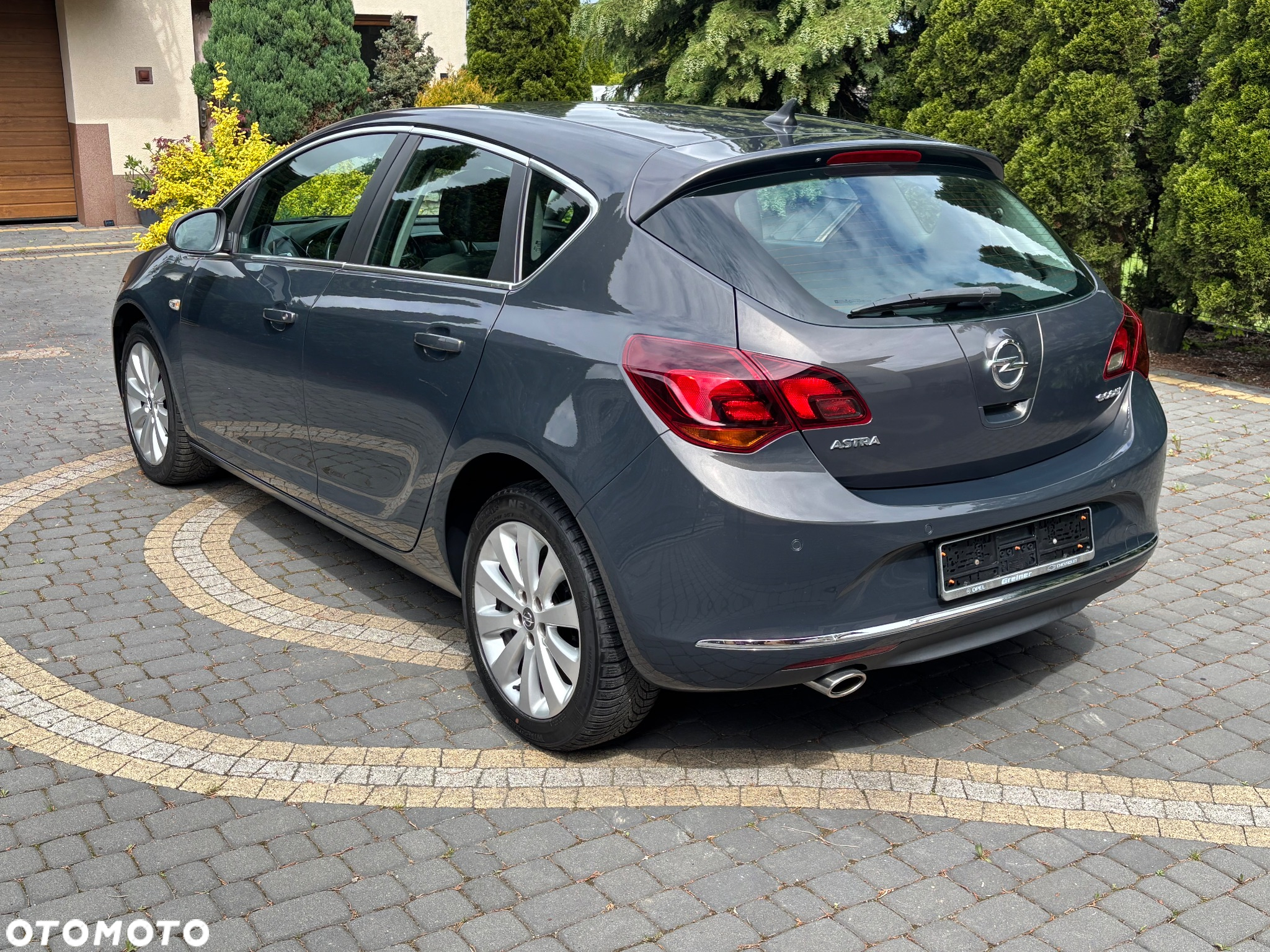 Opel Astra 1.4 Turbo Design Edition - 4