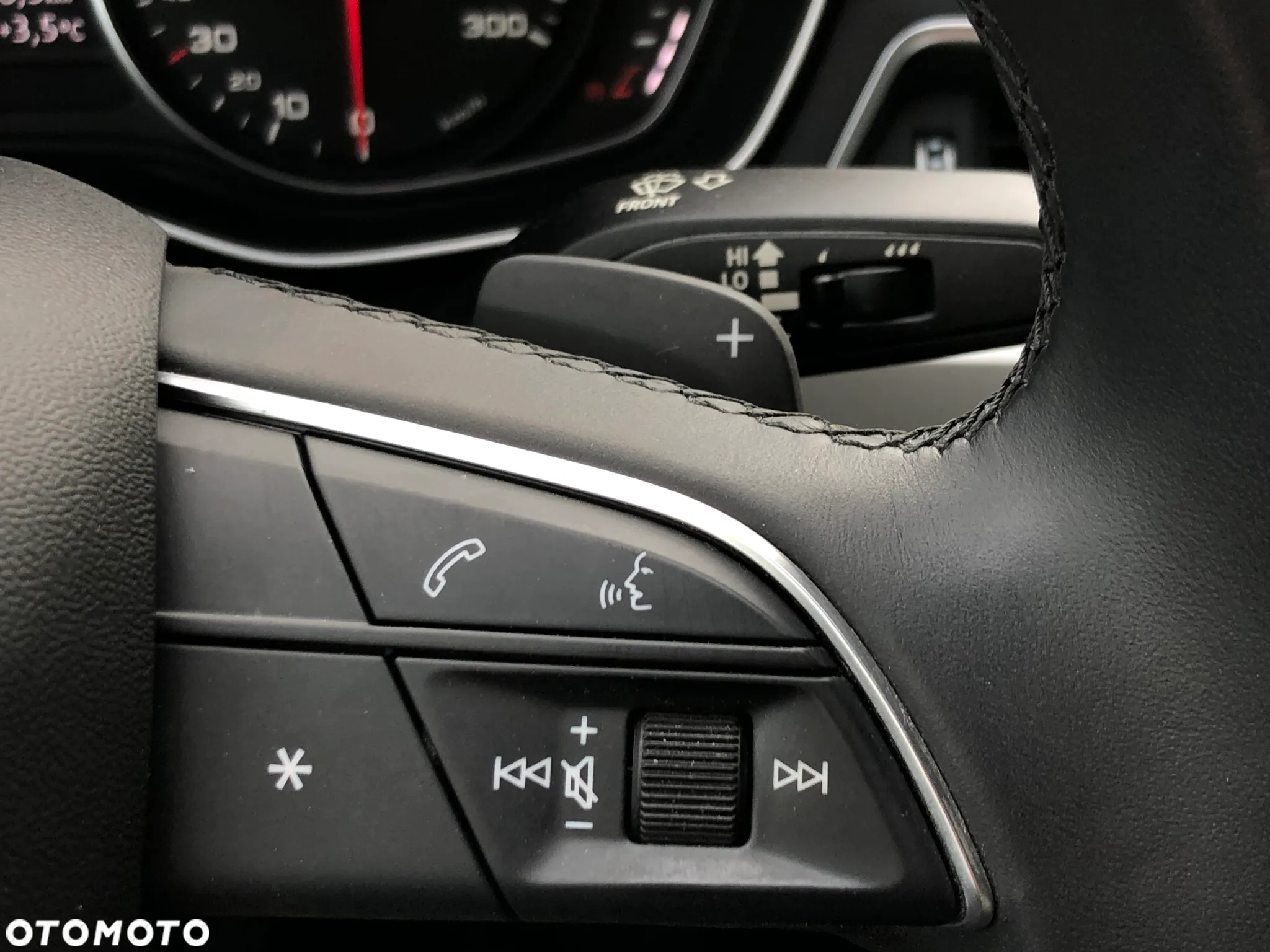 Audi A4 2.0 TDI S tronic - 32