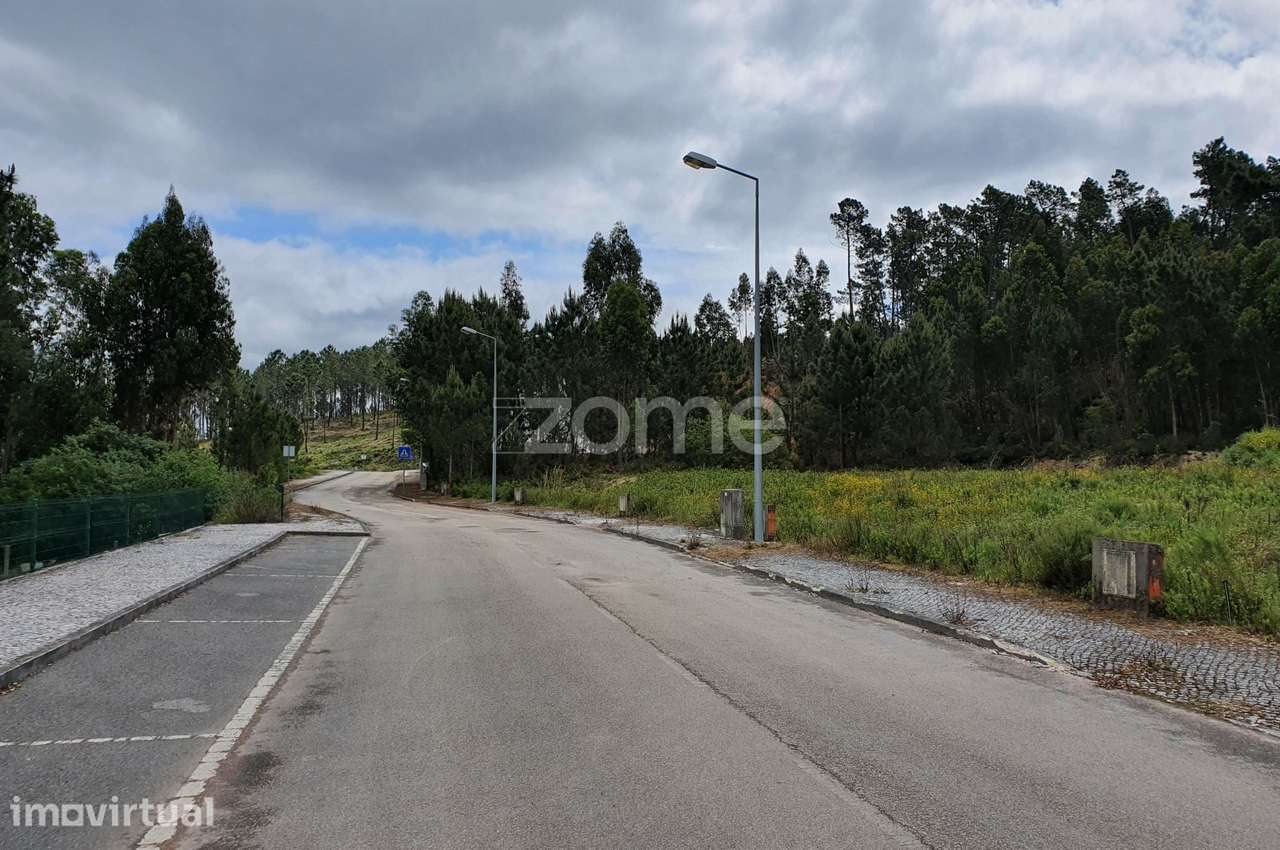Lote terreno com projeto - Ourém