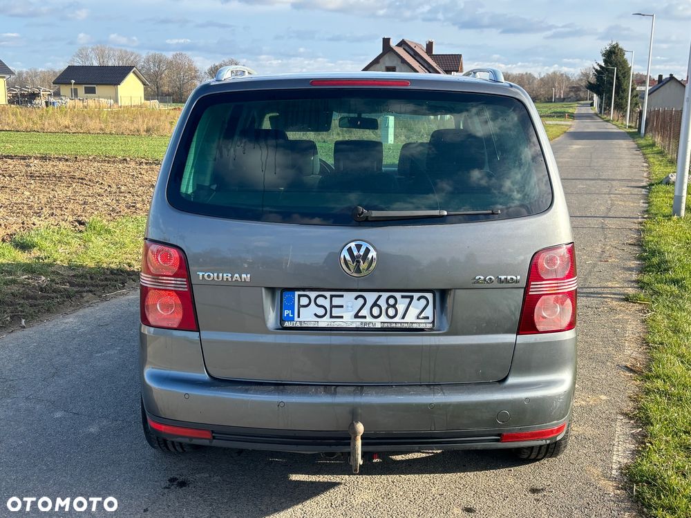 Volkswagen Touran 2.0 TDI DPF Highline DSG - 5