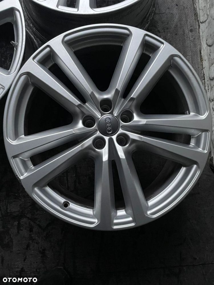 FELGA ALUMINIOWAA UDI Q7 SQ7 4M0 9x20 ET28 5x112 4M0601025CL - 4