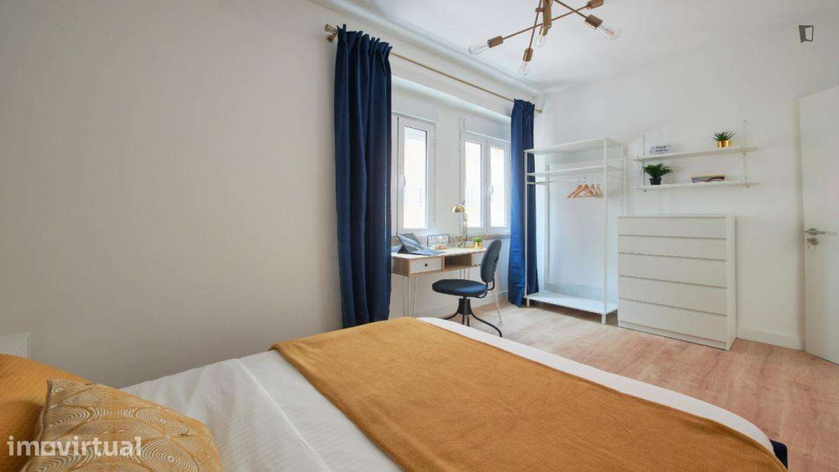 Quarto - localizado em São Sebastião Lisbon - Grande imagem: 2/24