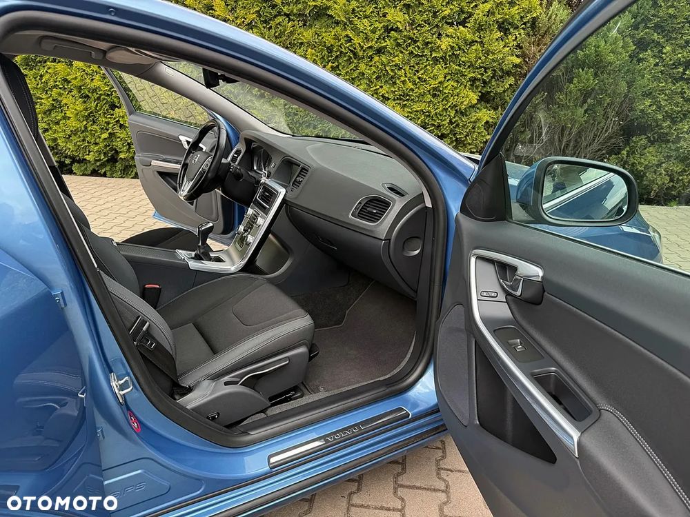 Volvo V60 D4 Drive-E Summum - 17