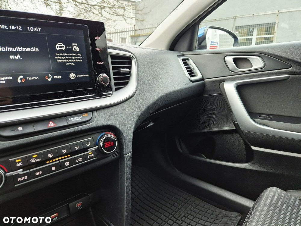 Kia Ceed 1.5 T-GDI M - 34