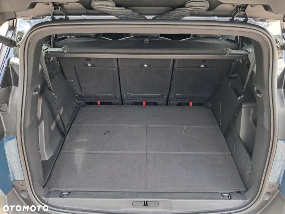 Peugeot 5008 - 12