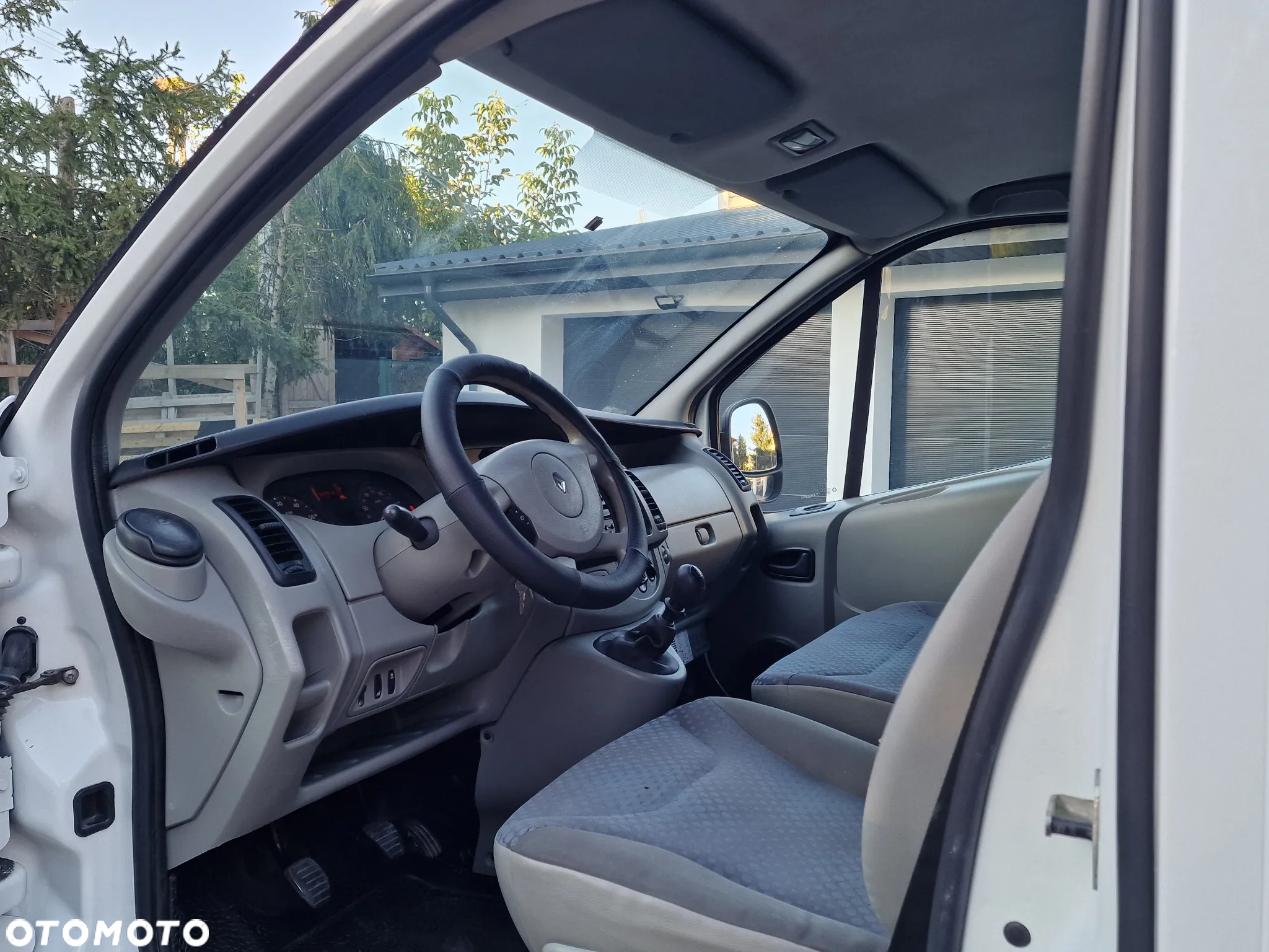 Renault Trafic - 17