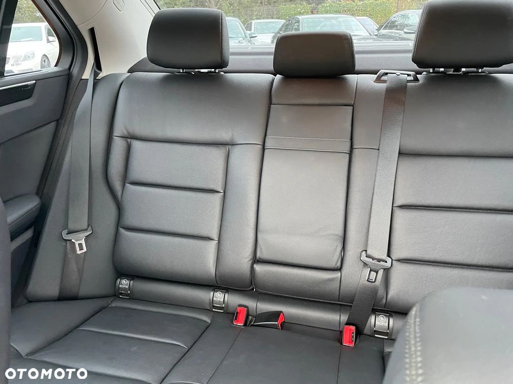 Mercedes-Benz Klasa E 350 4-Matic Avantgarde - 9