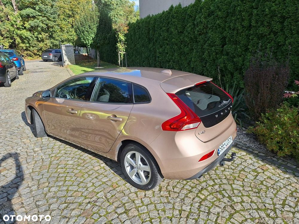 Volvo V40 T2 Kinetic - 33
